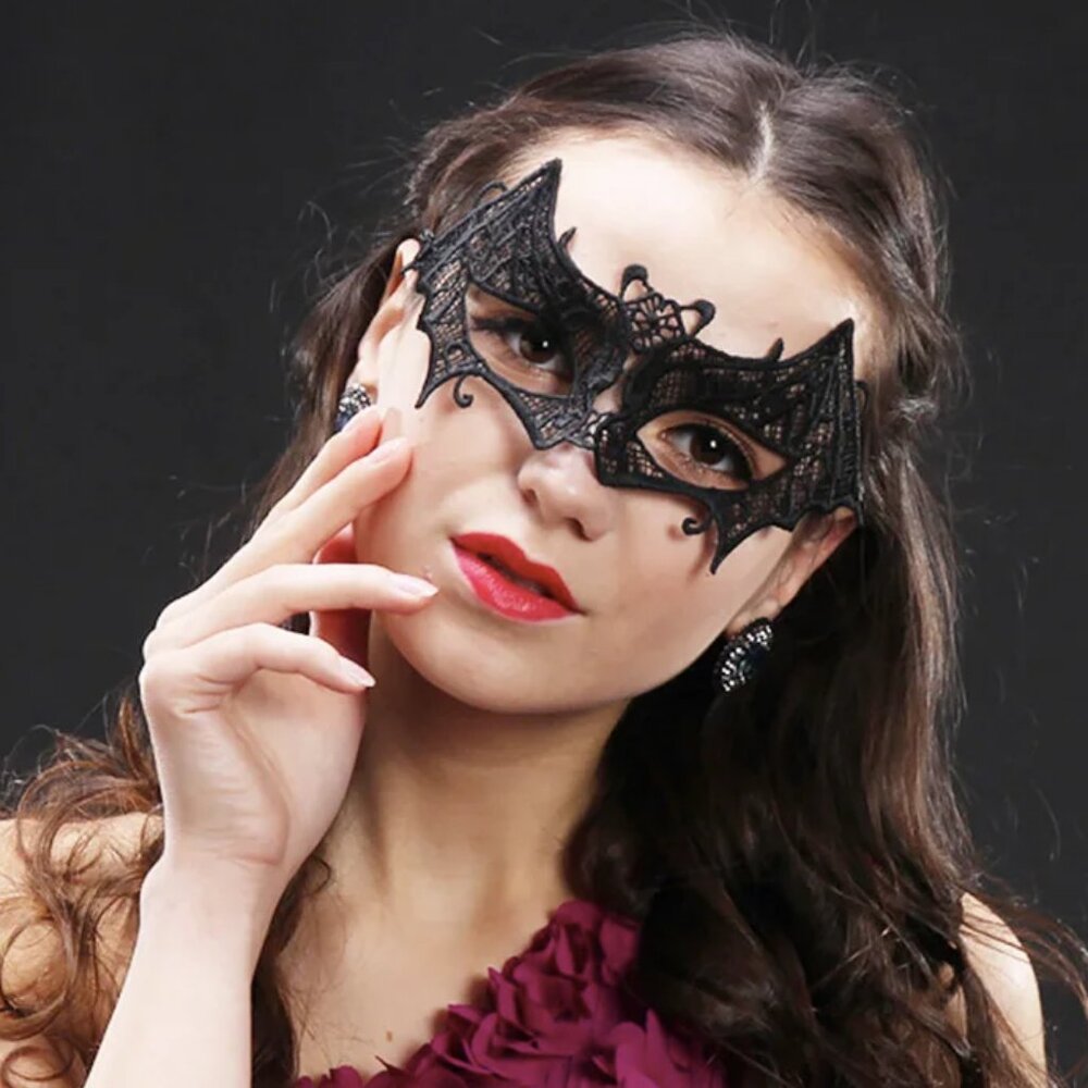 7/$25 Black lace bat masquerade mask BNIP vampire costume gothic